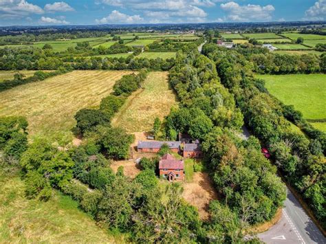3 bedroom farm house for sale in Lot A Hockley Farm, Sutton .